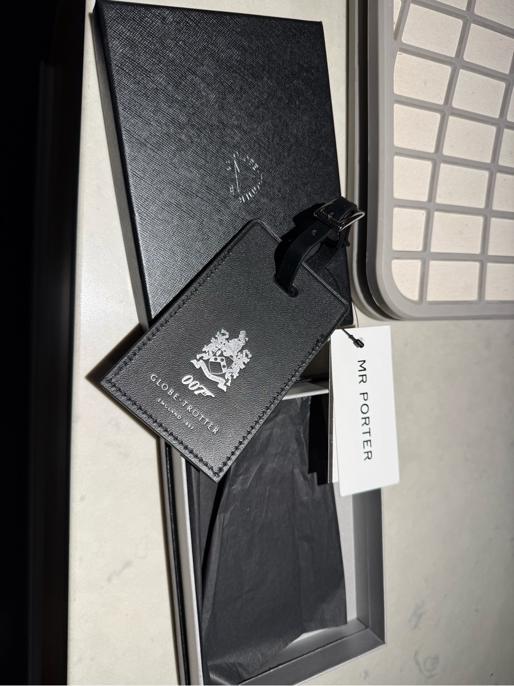 NWT Globe Trotter James Bond 007 Leather Bag Tag